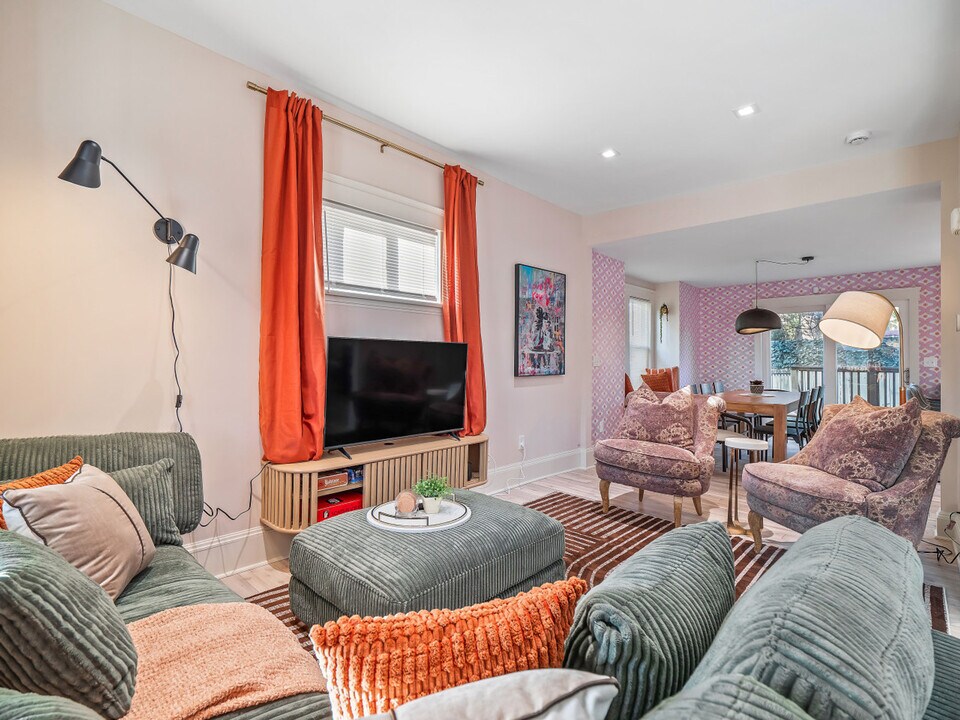 6110 Ellen Ave in Cleveland, OH - Foto de edificio