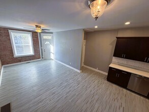5011 Devonshire Ave, Unit 1F-Unit D in St. Louis, MO - Building Photo - Building Photo