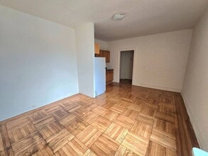 59-16 Woodside Ave in Queens, NY - Building Photo - Building Photo