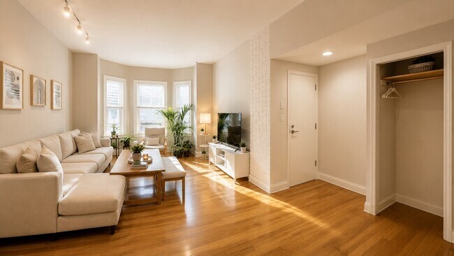 216 Columbia St, Unit 1A