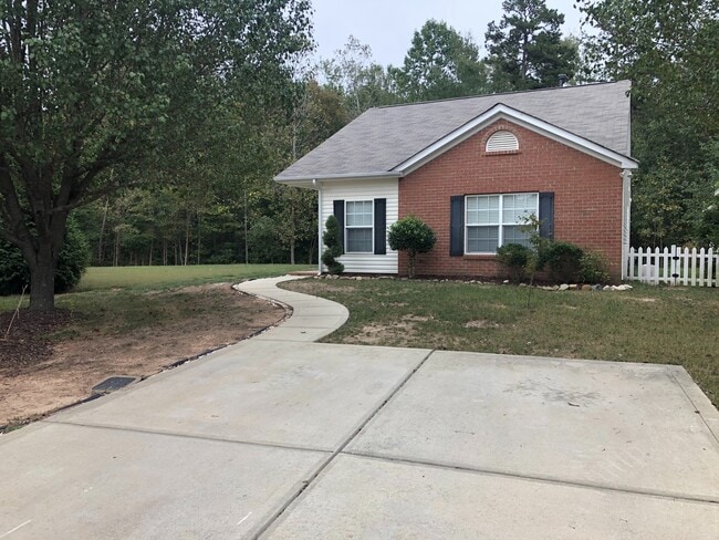 property at 1902 Harrison Park Dr