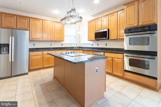 3905 Woodreed Dr in Brandywine, MD - Building Photo - Building Photo