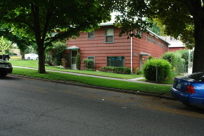 1103 W 10th Ave in Spokane, WA - Building Photo - Building Photo