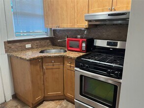 1512 Harrison St in Hollywood, FL - Building Photo - Building Photo