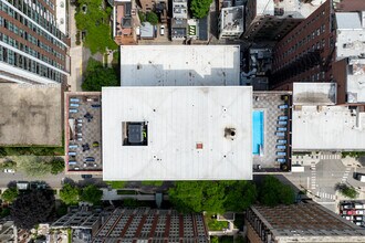 Ambassador House Condos in Chicago, IL - Building Photo - Building Photo