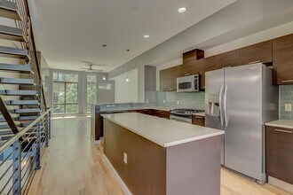 2345 Walnut Street Unit 17 in Denver, CO - Building Photo - Building Photo