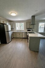 1903 Azalea Dr in Valdosta, GA - Building Photo - Building Photo