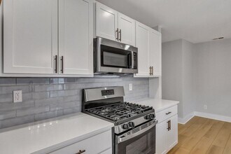 90 Hanover St in Charleston, SC - Building Photo - Building Photo