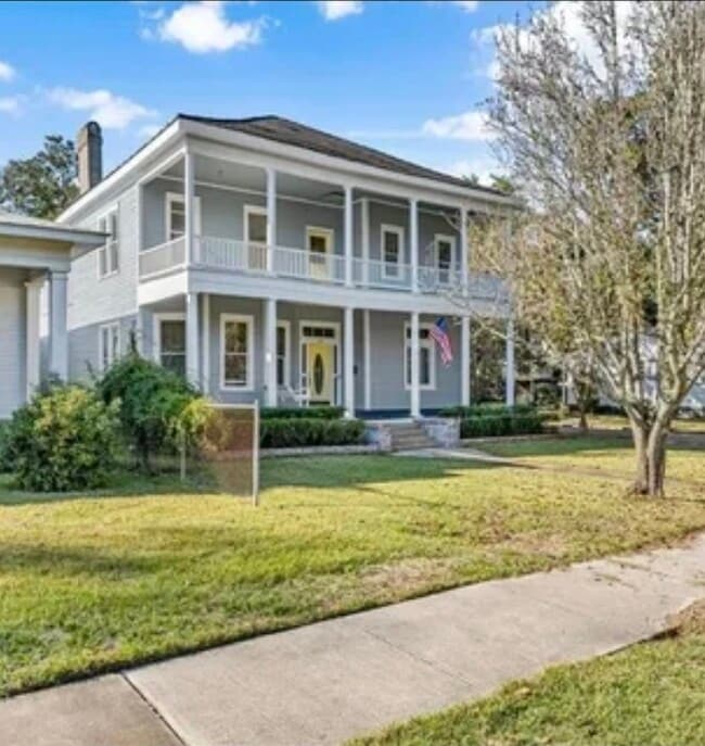 property at 250 S Ann St