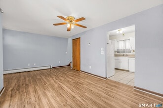 20 Trolley Cir in Milford, CT - Building Photo - Building Photo