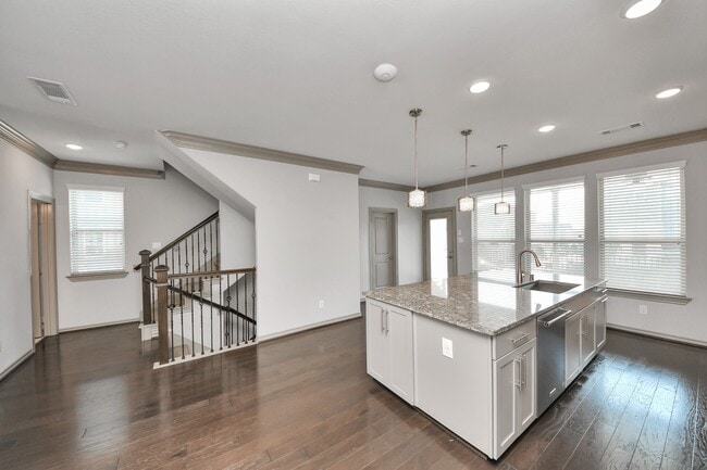 property at 8605 Hollyoaks Creek Ln