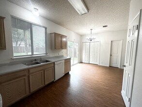 512 Dusty Leather Ct in Pflugerville, TX - Building Photo - Building Photo