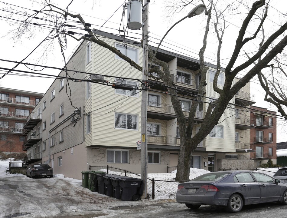 2850 Barclay in Montréal, QC - Building Photo