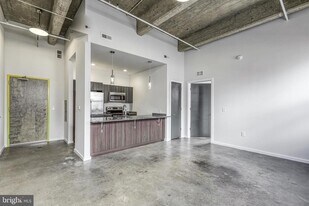 4800 Brown St in Philadelphia, PA - Building Photo