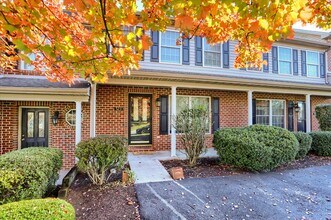 523 Northstar Dr in Harrisburg, PA - Building Photo - Building Photo