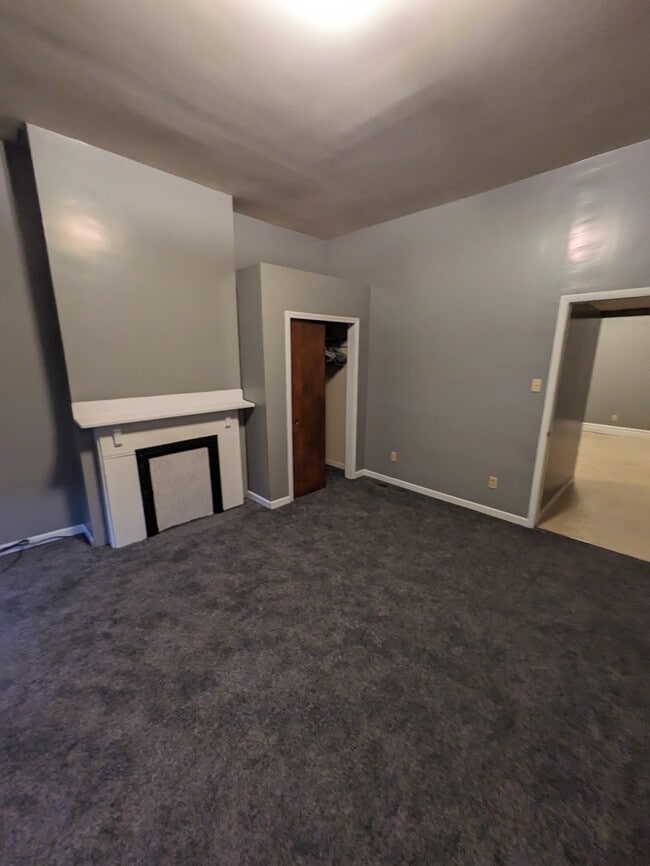2336 Eoff St, Unit #A in Wheeling, WV - Building Photo - Building Photo