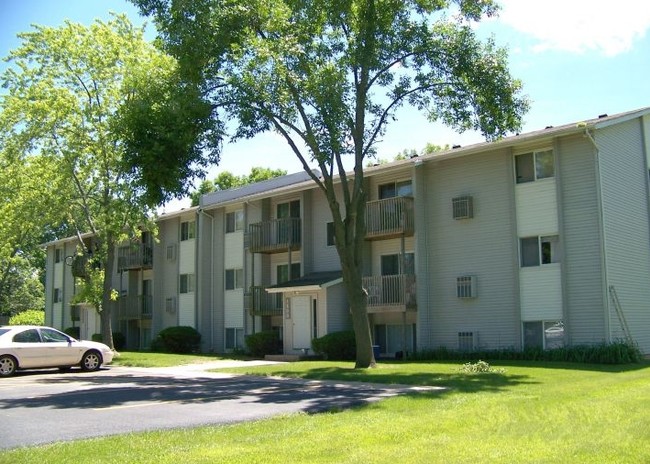 Lincoln Manor Apartments photo'