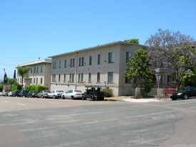 Avalon Apartments in San Diego, CA - Foto de edificio - Building Photo