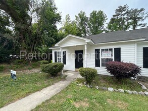 1839 Horseshoe Dr in Columbia, SC - Building Photo - Building Photo