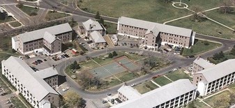 Barker Circle - Building 282 Apartments