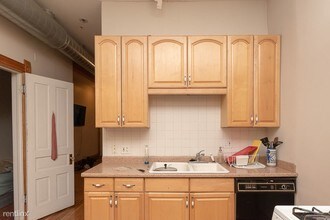 1911 W Cortland St-Unit -Unit 1 in Chicago, IL - Building Photo - Building Photo