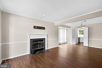 7745 Chatfield Ln in Ellicott City, MD - Building Photo - Building Photo