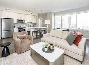 119 E Pine St in Orlando, FL - Building Photo - Building Photo