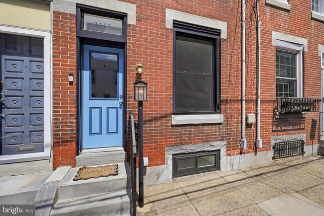 property at 2337 E Fletcher St