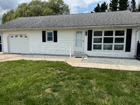 6117 Carpenter Bridge Rd in Felton, DE - Building Photo