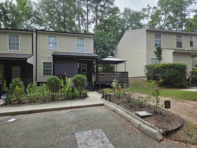 property at 1332 Ocala Rd