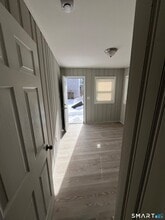 144 Clark St in New Britain, CT - Foto de edificio - Building Photo