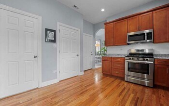 1920 S Sangamon St, Unit 1 in Chicago, IL - Building Photo - Building Photo