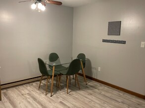 600 Riverside Dr in Augusta, ME - Foto de edificio - Building Photo