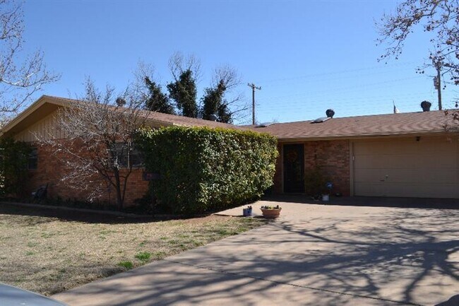 4007 49th St in Lubbock, TX - Building Photo - Building Photo