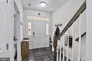22462 Cambridgeport Square in Ashburn, VA - Building Photo