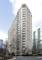 Waterside Square North in Jersey City, NJ - Building Photo