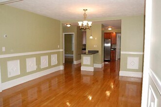 99 Hull St, Unit 2 in Belmont, MA - Foto de edificio - Building Photo