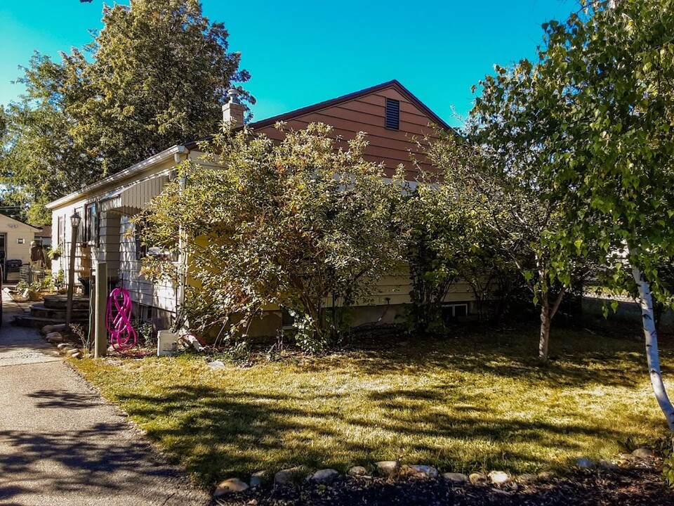 302 Huntington St in Sheridan, WY - Building Photo