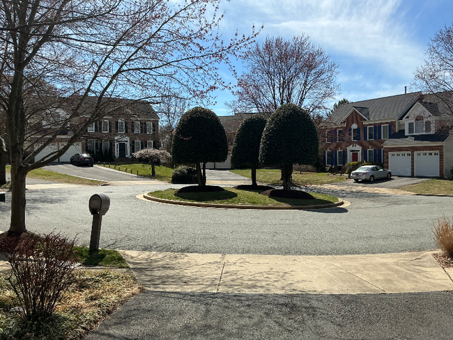6003 Manor Oak Way in Bethesda, MD - Building Photo - Building Photo