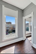 1124 S Sacramento Blvd in Chicago, IL - Building Photo - Building Photo