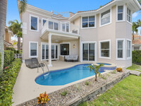 5510 E Harbor Village Dr in Vero Beach, FL - Foto de edificio - Building Photo