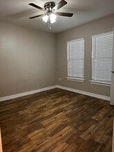 548 Dixon Dr in Corpus Christi, TX - Building Photo - Building Photo