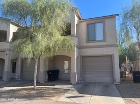 206 E Lawrence Blvd in Avondale, AZ - Building Photo