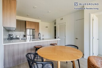 310 Del Sol Dr in San Diego, CA - Building Photo - Building Photo
