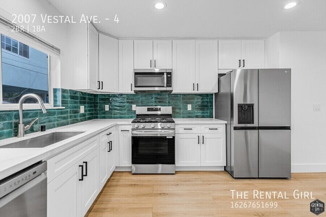 2007 Vestal Ave in Los Angeles, CA - Building Photo - Building Photo