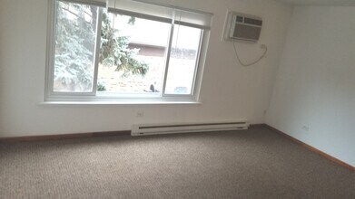 17550 71st Ct-Unit -4 in Tinley Park, IL - Building Photo - Building Photo