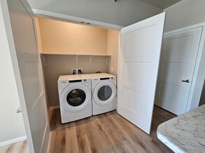 Mary's Heights Apartments in Watertown, SD - Foto de edificio - Building Photo