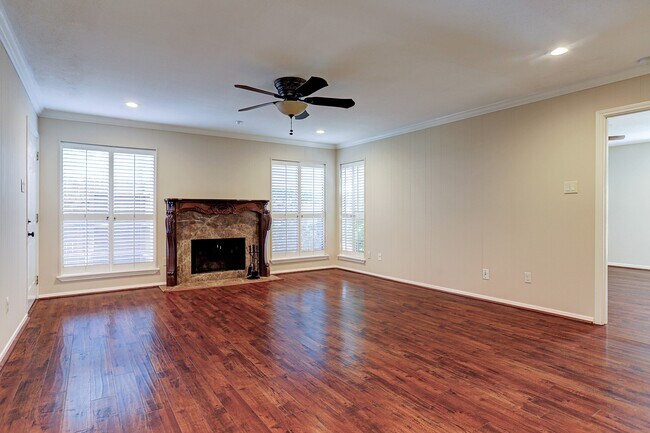 property at 1201 McDuffie St