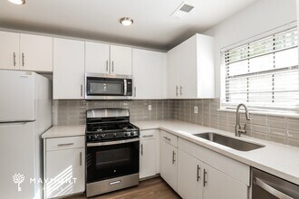 10414 Candlelight Rd in Jonesboro, GA - Building Photo - Building Photo