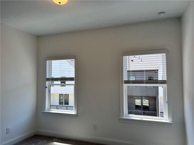 6605 Beacon Dr in Sandy Springs, GA - Building Photo - Building Photo